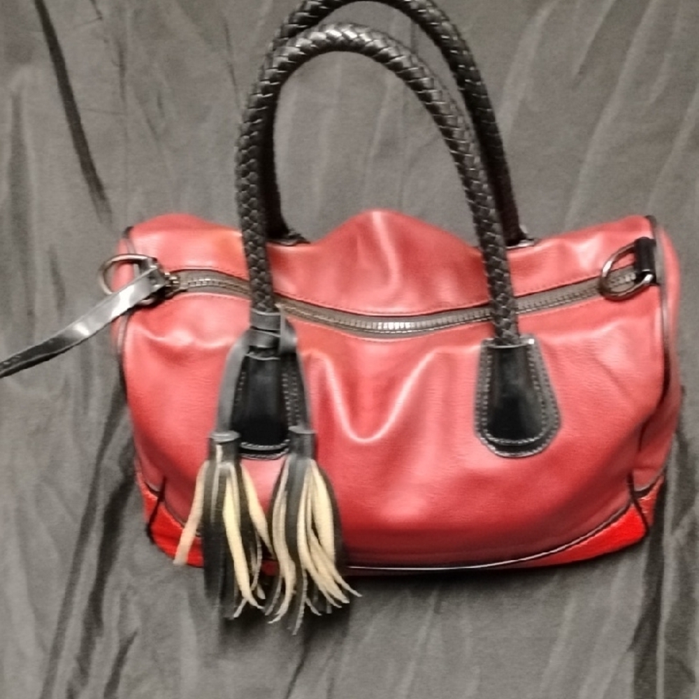 Braided-Handle Red Shoulder Bag with Black Trim and Tassel Accents - Picture 7 of 13